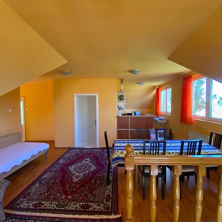 Fuzfa Apartman Joseni  Buitenkant foto