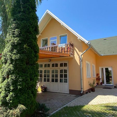 Fuzfa Apartman Joseni  Buitenkant foto